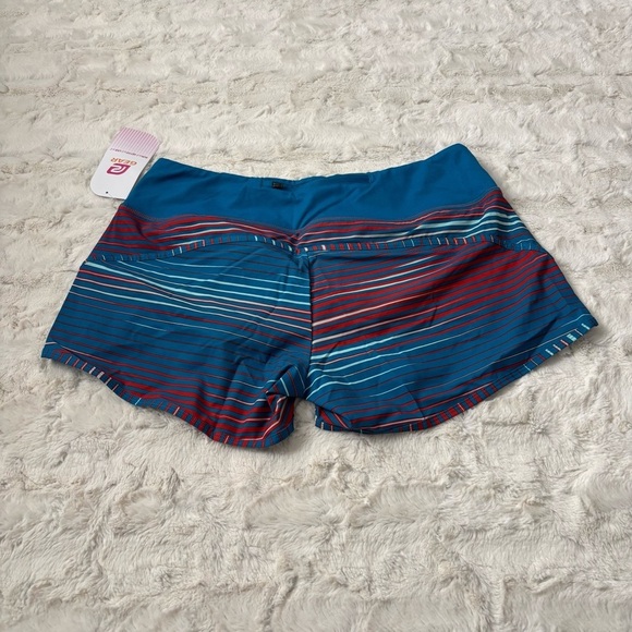 NWT Roadrunner Women's Size Large Multicolor Printed Running Shorts - Picture 2 of 4